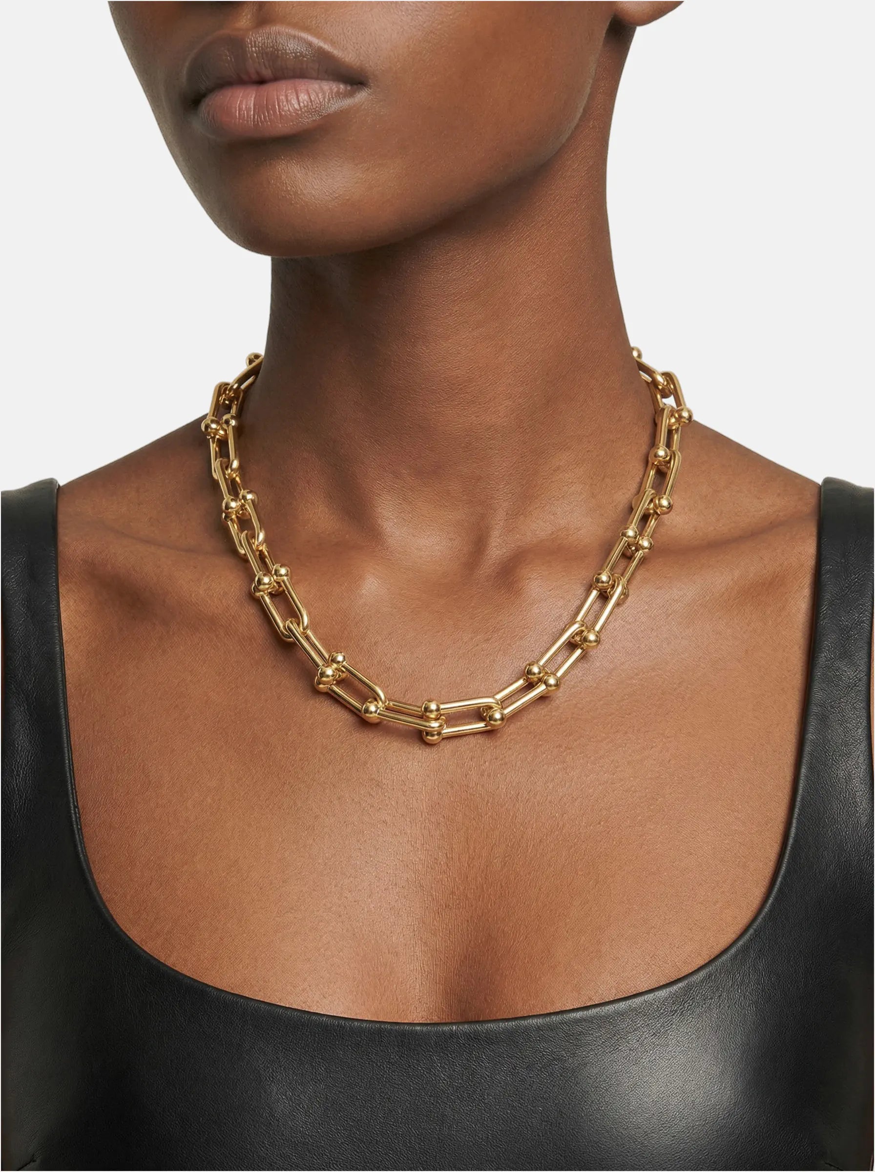 BOLD CHAIN NECKLACE