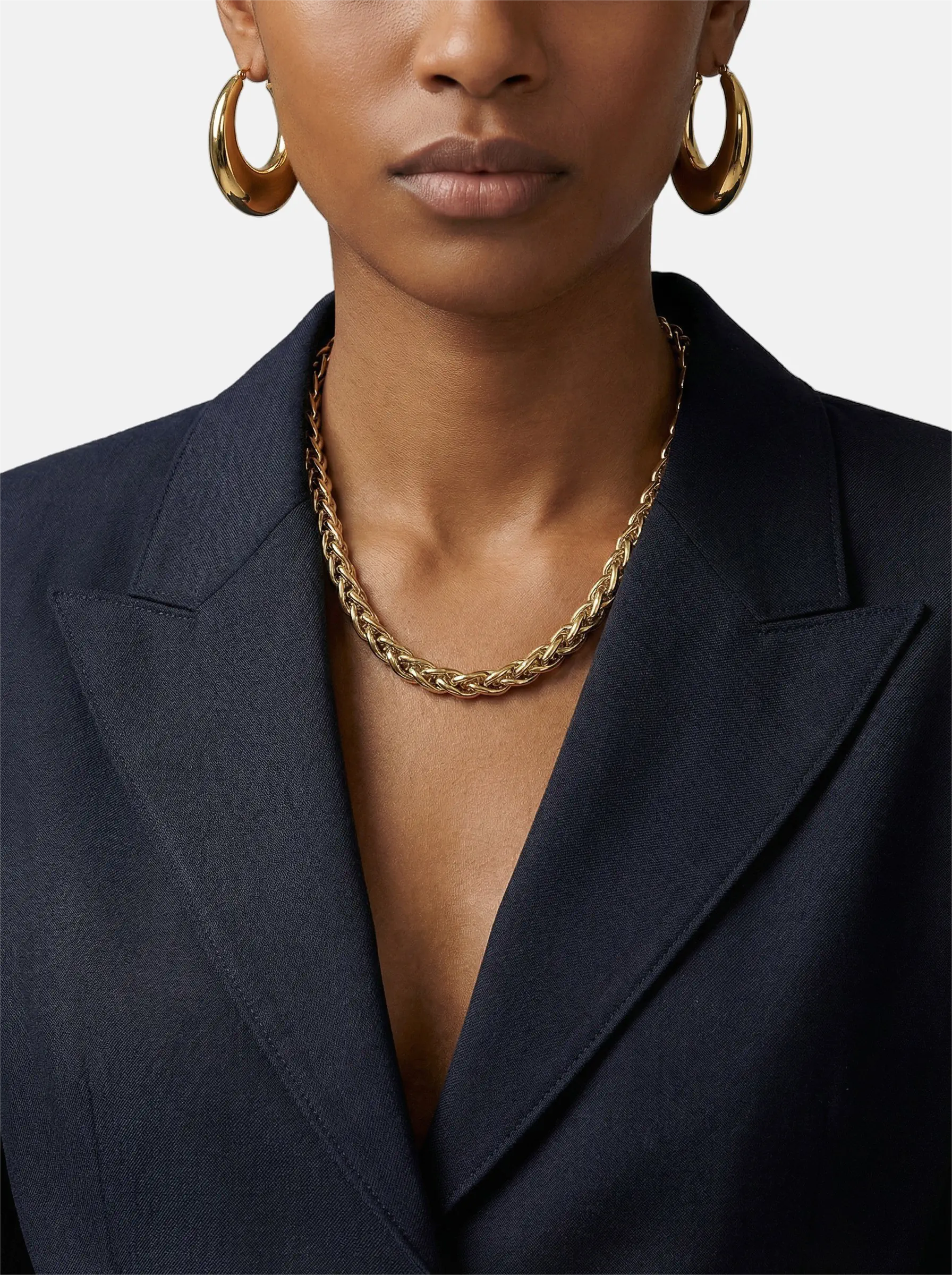 BOLD NECKLACE