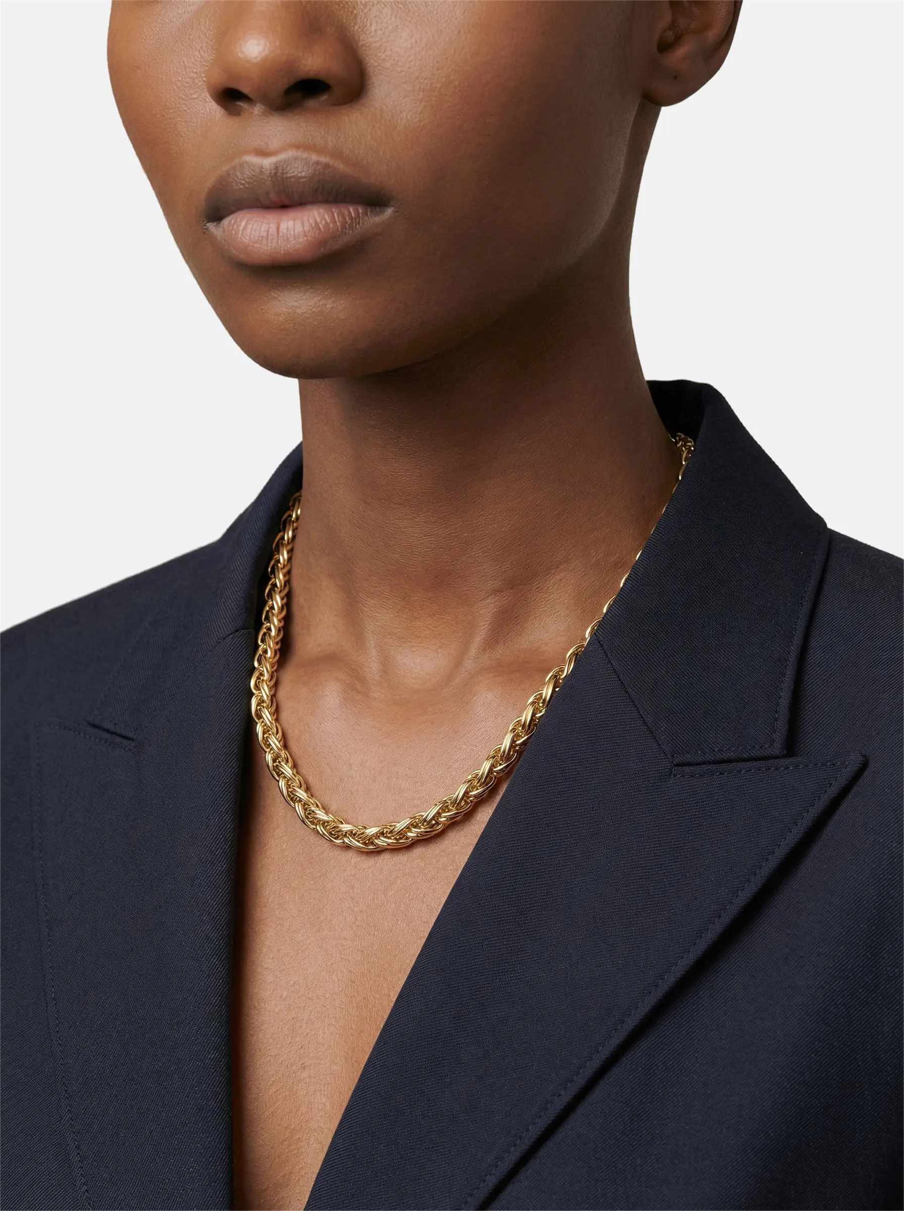 BOLD NECKLACE