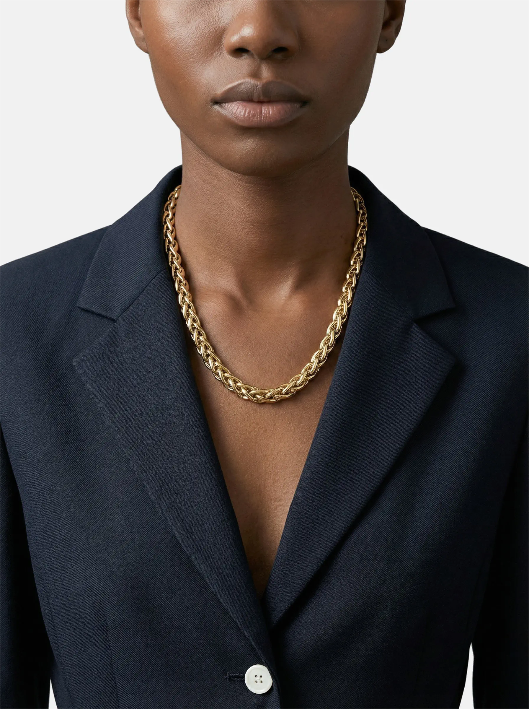 BOLD NECKLACE